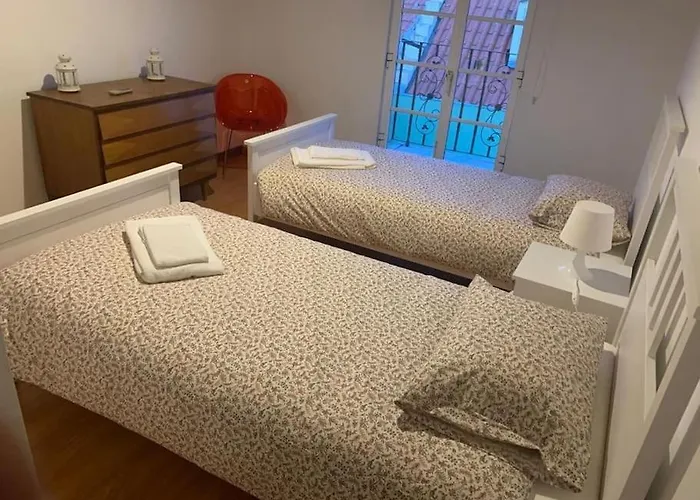 Charming Near Campo Martires Da Patria Διαμέρισμα Lisboa